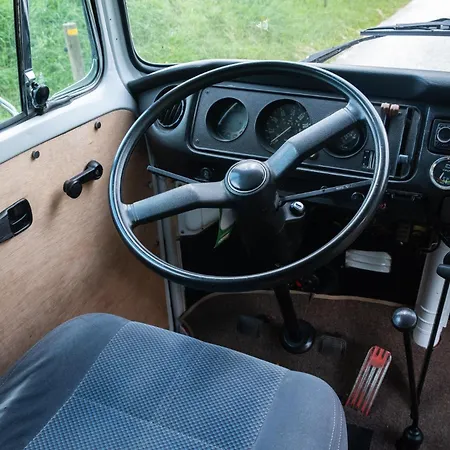 דירה Retro Vw Kombi T2 Campervan